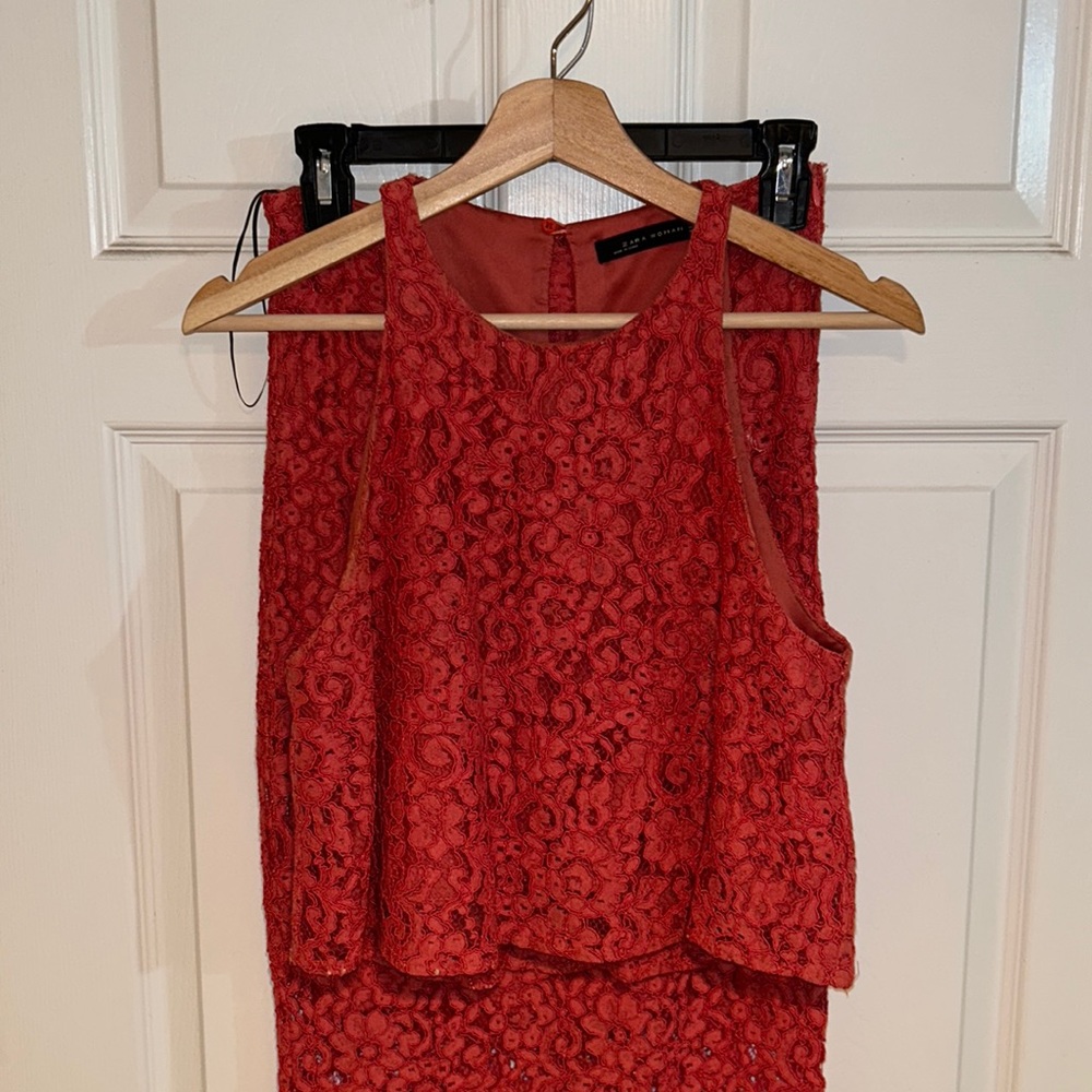 Lace body-con set